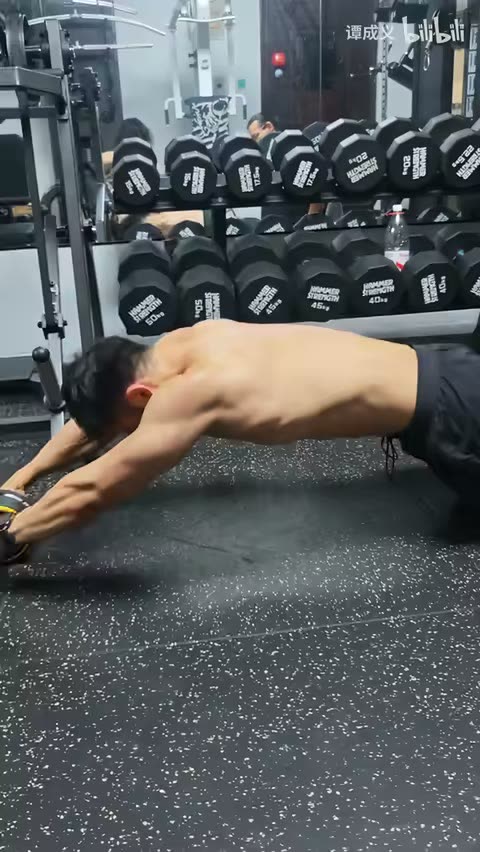 跪姿健腹轮、核心的来源画面